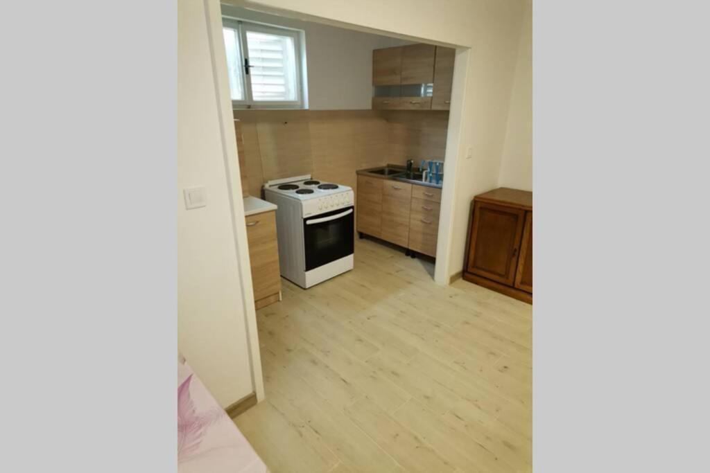 Apartman Danica Χέρτσεγκ Νόβι Εξωτερικό φωτογραφία